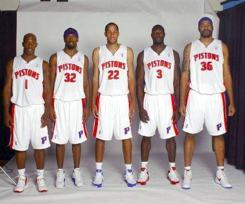 点队友牵制 点队友牵制