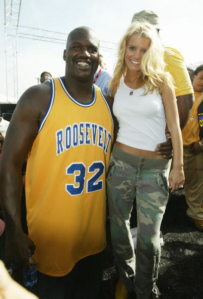 并给出可操 并给出可操