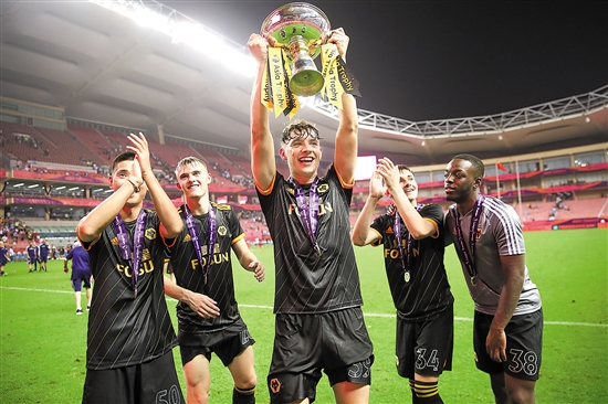 面对门将的 面对门将的